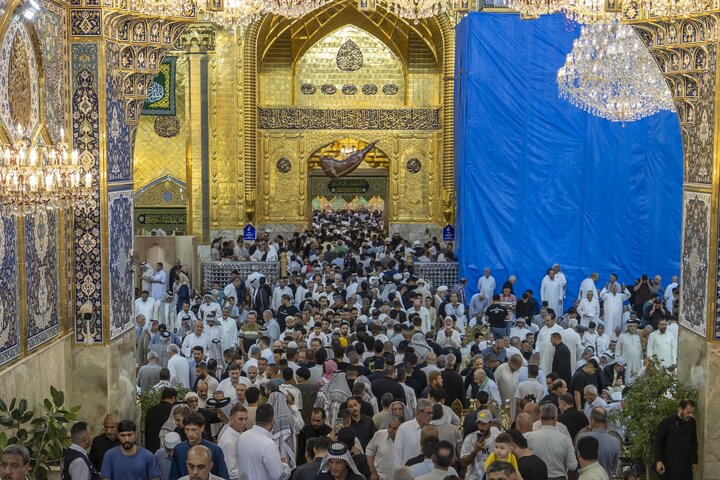 أجواء ليلة الجمعة عند مرقد أبي الفضل العباس (عليه السلام)