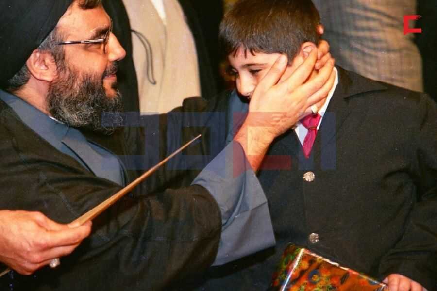 الشهيد السيد نصر الله مع الشهداء وأُسرهم.. وفاءٌ أبدي