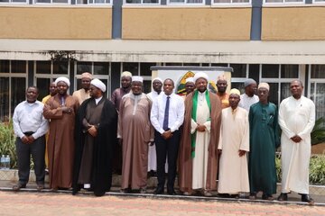 Labarai Cikin Hotuna| Na Ziyarar Babban Shehin Majalisar Shi'a Na Tanzaniya Ga Ziyarci Cibiyoyin Ahlul Baiti Na Kigoma.
