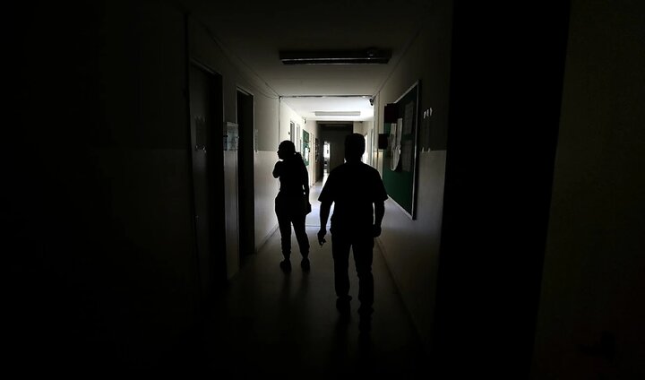 ورشکستگی مدارس دولتی در لبنان/ بی‌برقی، بی‌گرمایشی و بی‌حقوقی