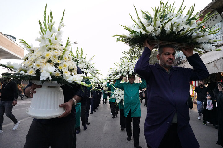 Photo: Changing flowers of Hazrat Masoumeh mausoleum on eve of demise anniversary