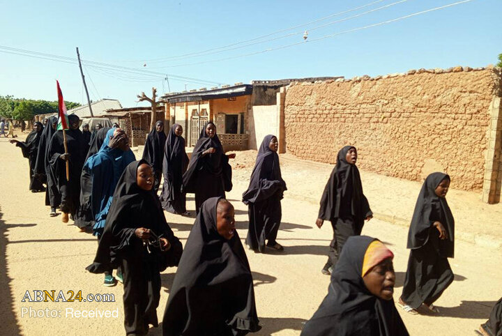 راهپیمایی پیروان شیخ زکزاکی در شهر  کاتسینا، نیجریه