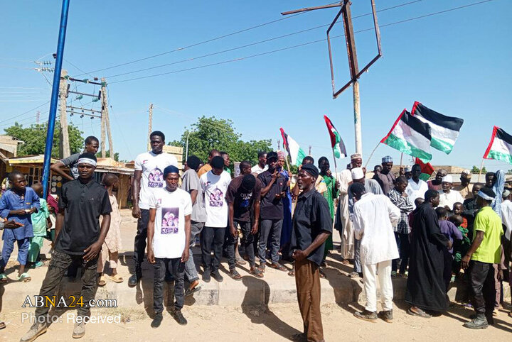 راهپیمایی پیروان شیخ زکزاکی در شهر  کاتسینا، نیجریه