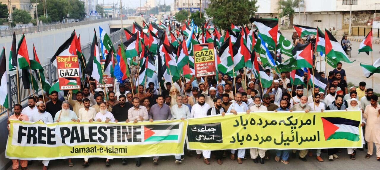 پاکستانی عوام کا غزہ کی حمایت میں احتجاج، اسرائیل کے غیر قانونی حملے کی شدید مذمت