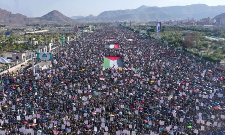 فیديو | تظاهرة مليونية بصنعاء ترفض المؤامرة على غزة باسم "خطة ترامب"