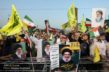 Galeri Foto: Aksi Massa “Ana ‘Ala al-‘Ahd” di Tehran