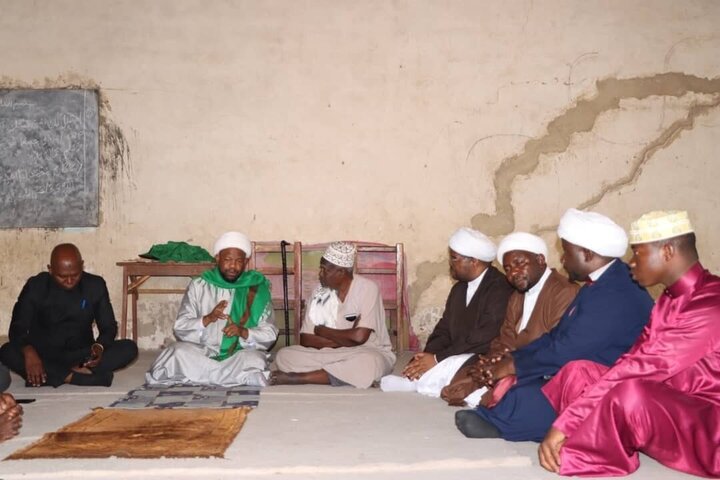 تقرير مصور/ مسؤول مجلس الشيعة في تنزانيا يتفقد شخصيات دينية مختلفة