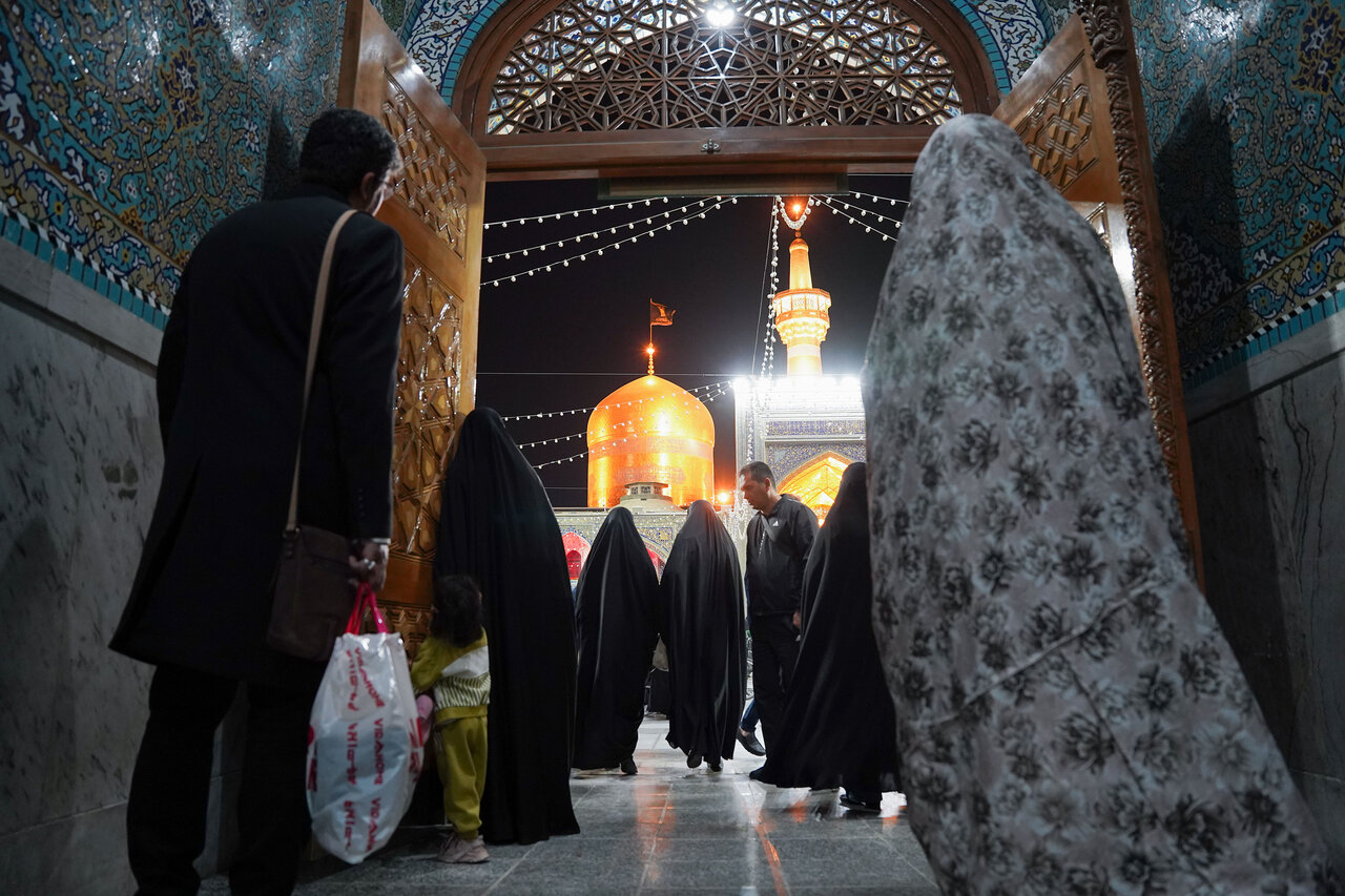 آمریکایی‌، چین و ترکیه؛ در صدر گردشگران خارجیِ حرم بانوی کرامت(س)
