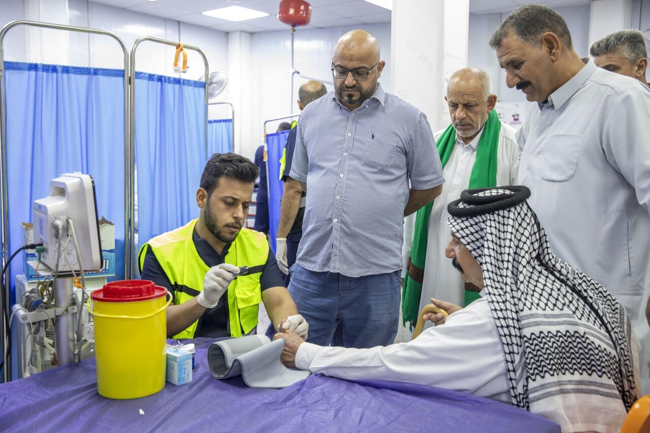 Medical Affairs of Al-Abbas shrine provides its services to visitors on Thursday nights