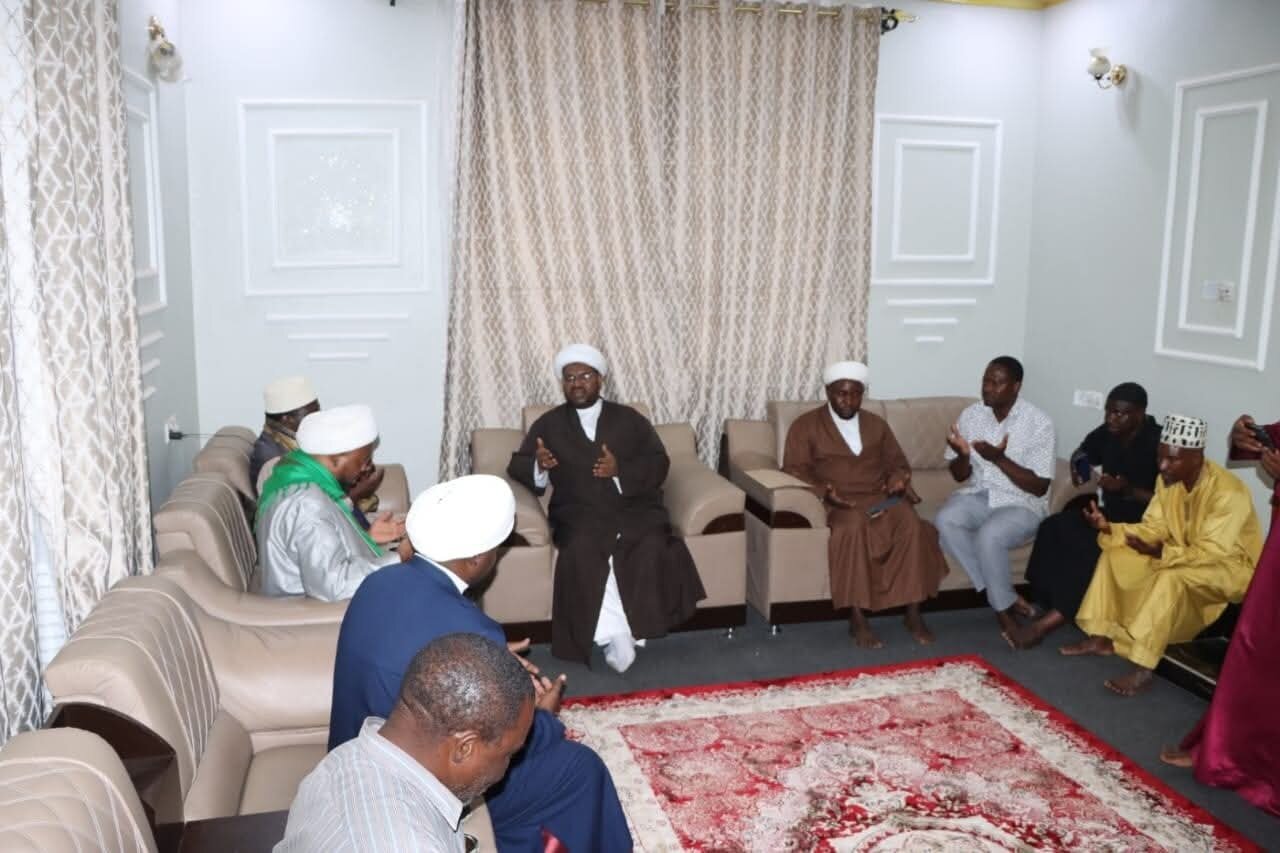 Sheikh Hemed Jalala na Sheikh wa Mkoa wa Tabora (BAKWATA) waonyesha: Matendo ya Hekima Yanayounganisha Watu na Kuimarisha Umoja wa Kiislamu