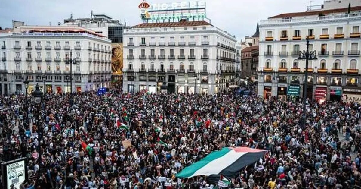 فيديو | مظاهرات عارمة في المدن الإسبانية؛ إسنادًا لغزة وتنديدًا بقرصنة الاحتلال لأسطول الصمود