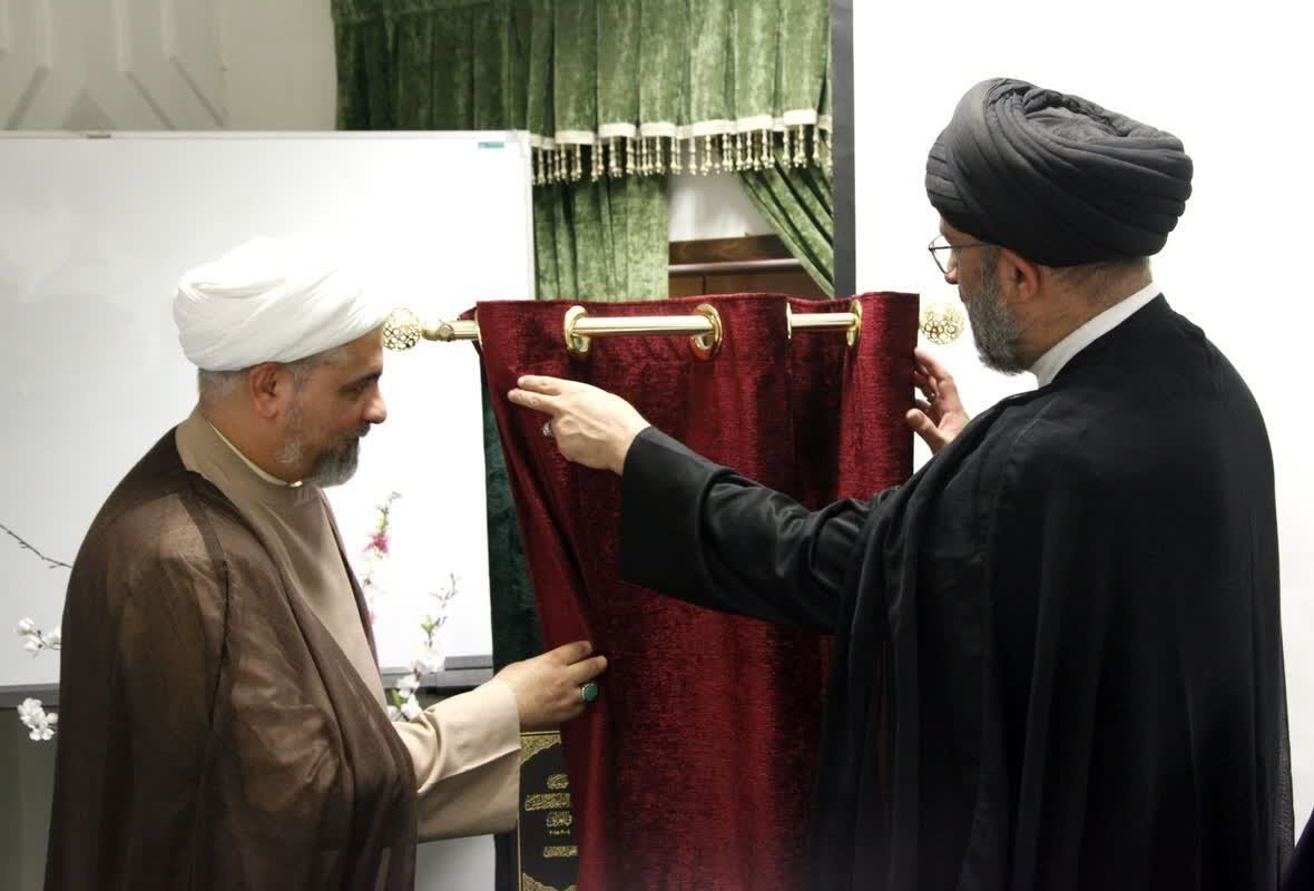 رونمایی از موسوعه «مستندات تروریست القاعده و داعش در عراق» در کتابخانه فاطمی + عکس