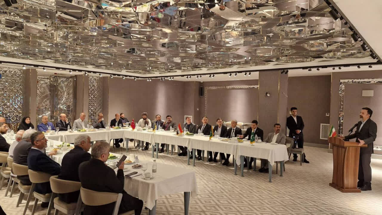 السجاد الإيراني جسر للدبلوماسية الثقافية في مشهد