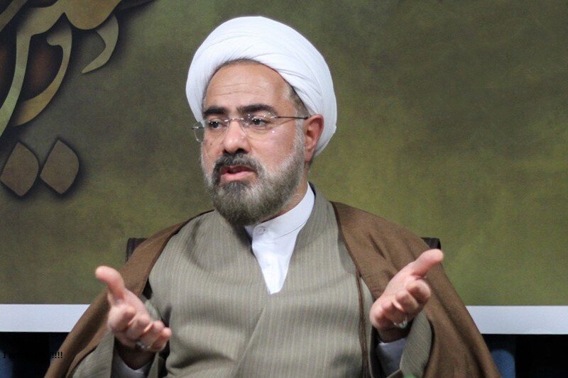 حجت‌الاسلام جوادی آملی: امروز سلاح اجتهاد کُند شده است/ باید رساله‌های جدیدی در حوزه‌های مختلف تدوین شود