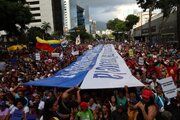 “Venezuela quiere paz, no guerra”: así transcurrió la marcha por la vida y la soberanía en Caracas