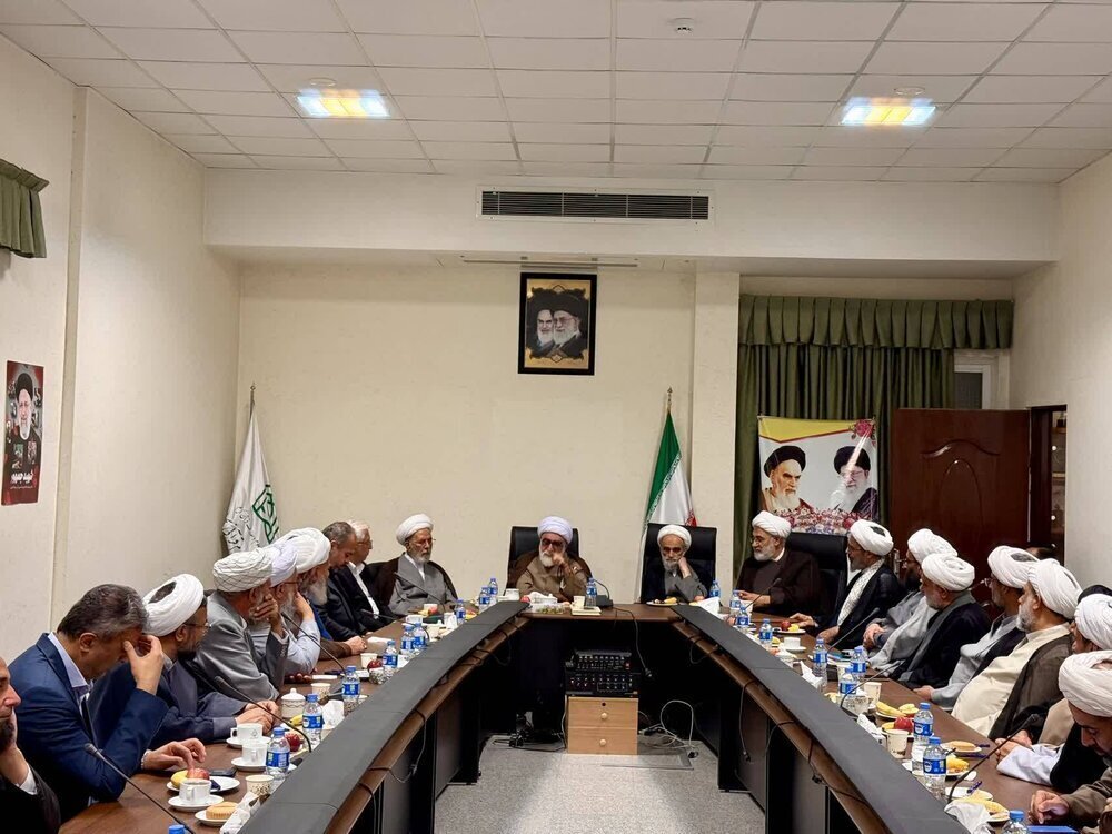 مسؤول العتبة الرضوية المقدسة: على العلماء كشف مؤامرات الأعداء والدفاع عن جوهر الإسلام