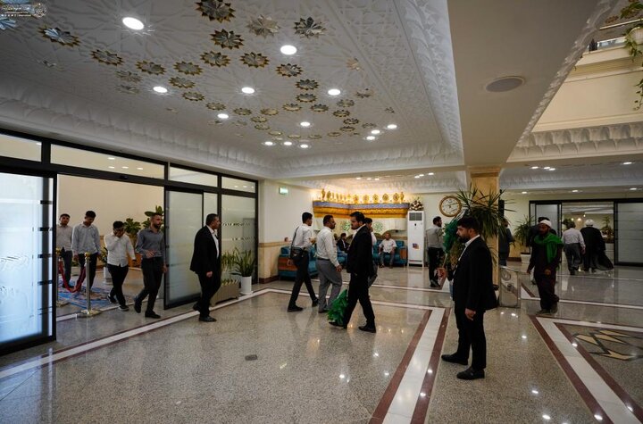 تقرير مصور/ العتبة العلوية المقدَّسة تعتمدُ النظام الإلكترونيَّ في توزيع بطاقات التبرك لمضيف أمير المؤمنين (ع)