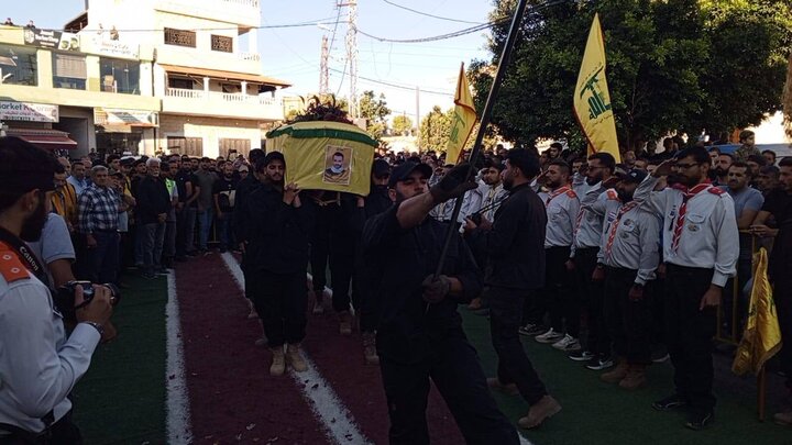 حزب الله وجماهير المقاومة يشيّعون الشّهيد علي قدوح في ياطر جنوب لبنان