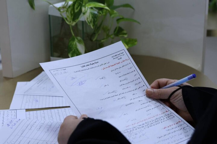 تقرير مصور/ الاختبارات النهائية للمشاركات في دورة "هدى للناس" مدرسات التربية الإسلامية في كربلاء