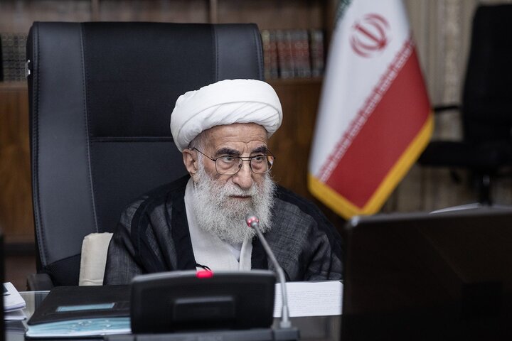 انقلاب اسلامی، تجلی حقیقت‌طلبی مکتب فاطمی در ملت ایران است/ تسخیر لانه جاسوسی، هیمنه آمریکا را در هم شکست