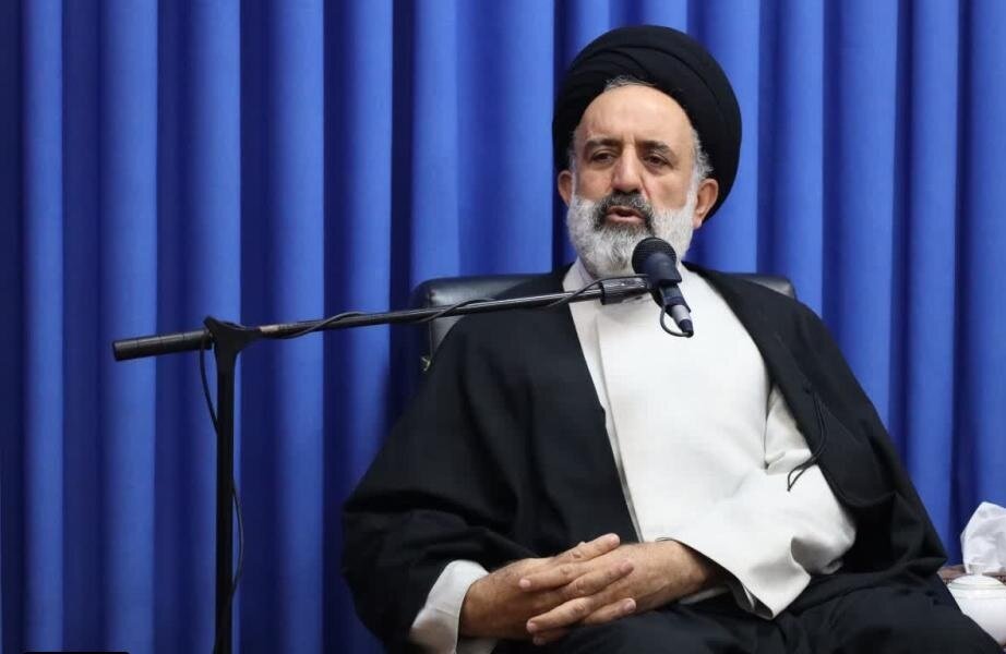 جنگ با استکبار را تا برافراشته شدن پرچم حق ادامه می‌دهیم