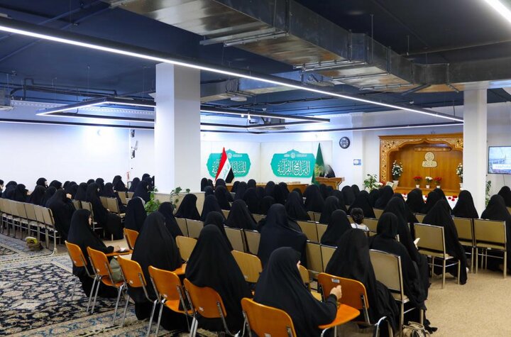تقرير مصور/ برعاية العتبة العلوية.. دورة حفظ القرآن الكريم وتعليم القراءة الصحيحة الخاصة بالسيدات