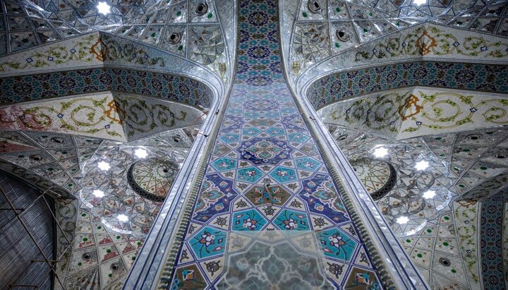 Informe fotográfico |  Imágenes del avance en la construcción del Gran Patio de Al-‘Aqila Zainab (la paz sea con ella)