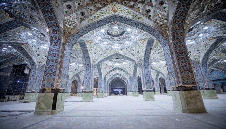 Informe fotográfico |  Imágenes del avance en la construcción del Gran Patio de Al-‘Aqila Zainab (la paz sea con ella)