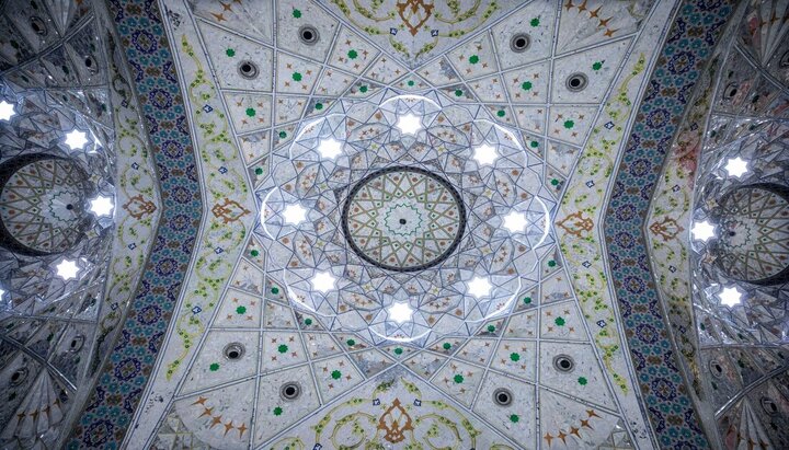 Informe fotográfico |  Imágenes del avance en la construcción del Gran Patio de Al-‘Aqila Zainab (la paz sea con ella)