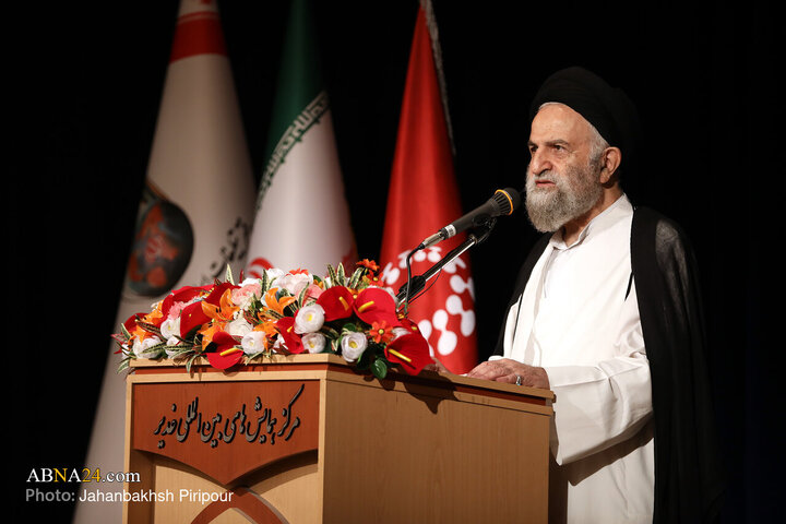 همایش تجلیل از مبلغان فضای‌مجازی فعال در دفاع‌مقدس ۱۲ روزه