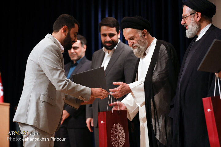 همایش تجلیل از مبلغان فضای‌مجازی فعال در دفاع‌مقدس ۱۲ روزه
