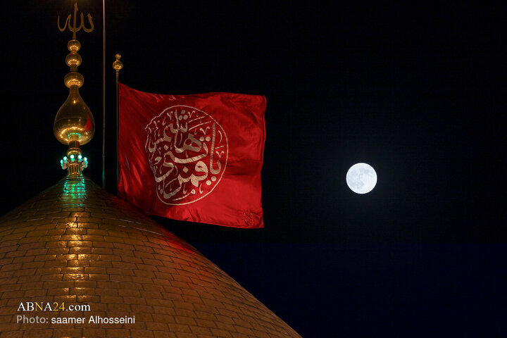Kerbela'da Ayın Devasa Görünümünden Kareler