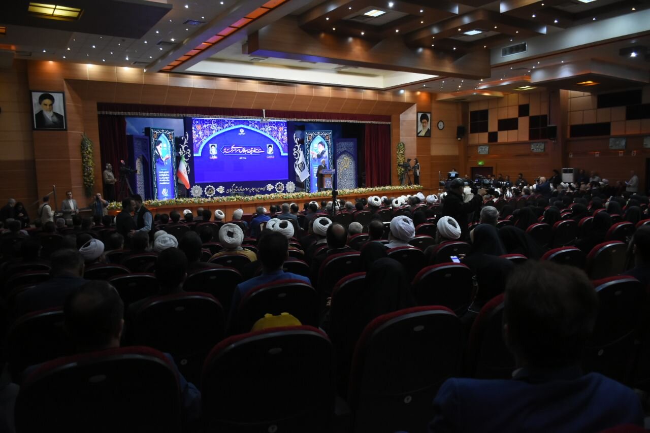 سی‌ودومین اجلاس سراسری نماز آغاز شد