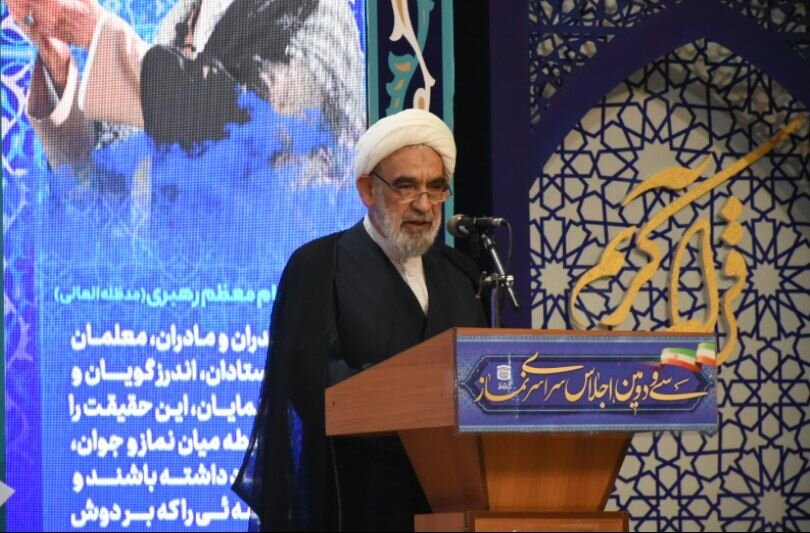 حجت‌الاسلام قمی: جهان امروز تشنه معنویت است و هیچ معنویتی عمیق‌تر از نماز نیست / لزوم بهره‌گیری از فضای مجازی برای ترویج فرهنگ نماز