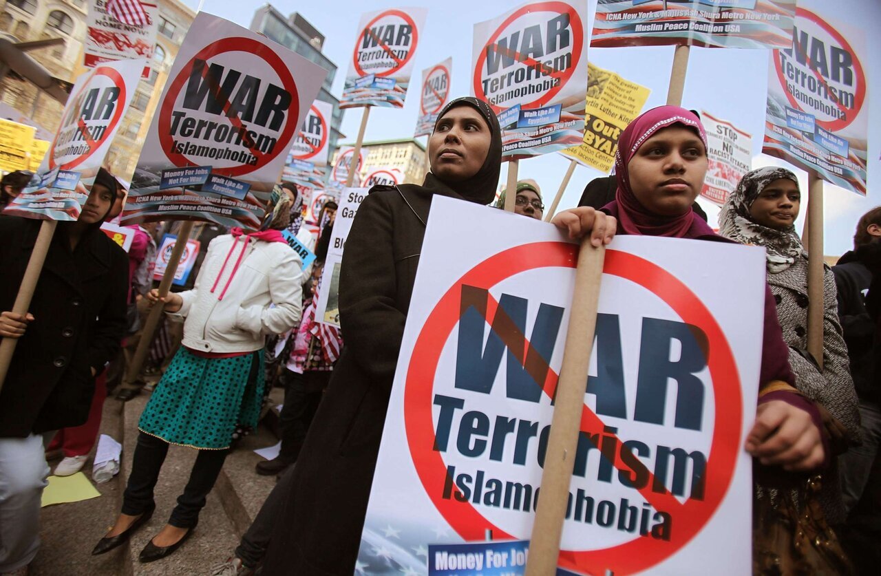 Zêdebûna Tirsandina ji Îslamê li Dewletên Yekbûyî û Tirsên Arabên Dîrburnê Zêdebûna Tirsandina ji Îslamê li Dewletên Yekbûyî û Tirsên Arabên Dîrburnê