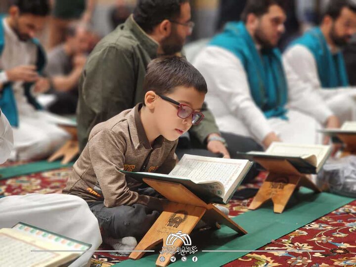 تقرير مصور/ العتبة الحسينية تقيم محفلين قرآنيين في حرم الإمام الرضا (ع)