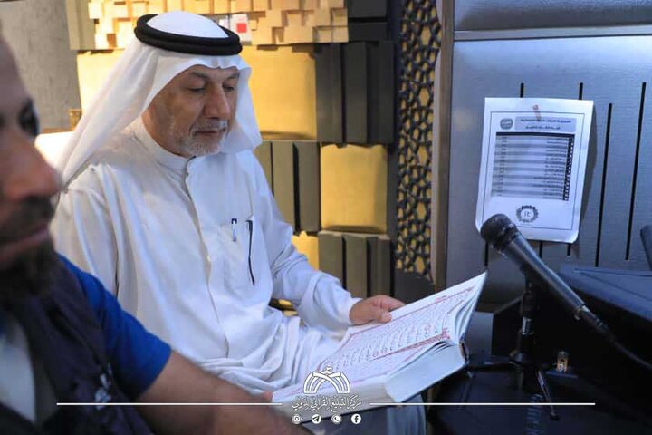 تقرير مصور/ العتبة الحسينية تكمل تسجيل الختمة القرآنية الثانية لأحد طلبته من المواهب القرآنية