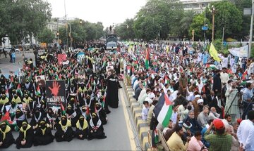 ইসলামী উম্মাহর জাগরণ এবং পবিত্র কুদসের লক্ষ্য এবং নির্যাতিত ফিলিস্তিনি জনগণের প্রতি উন্মুক্ত সমর্থনের পাকিস্তানে সমাবেশ+ছবি।