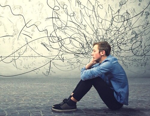 تأثیر فشارهای اجتماعی و اقتصادی بر دین‌گریزی جوانان