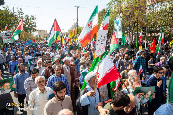 حضور پرشور مردم ولایت‌مدار قم در راهپیمایی «بشارت نصر»، جلوه‌ای از اتحاد و همبستگی را به نمایش گذاشتند.