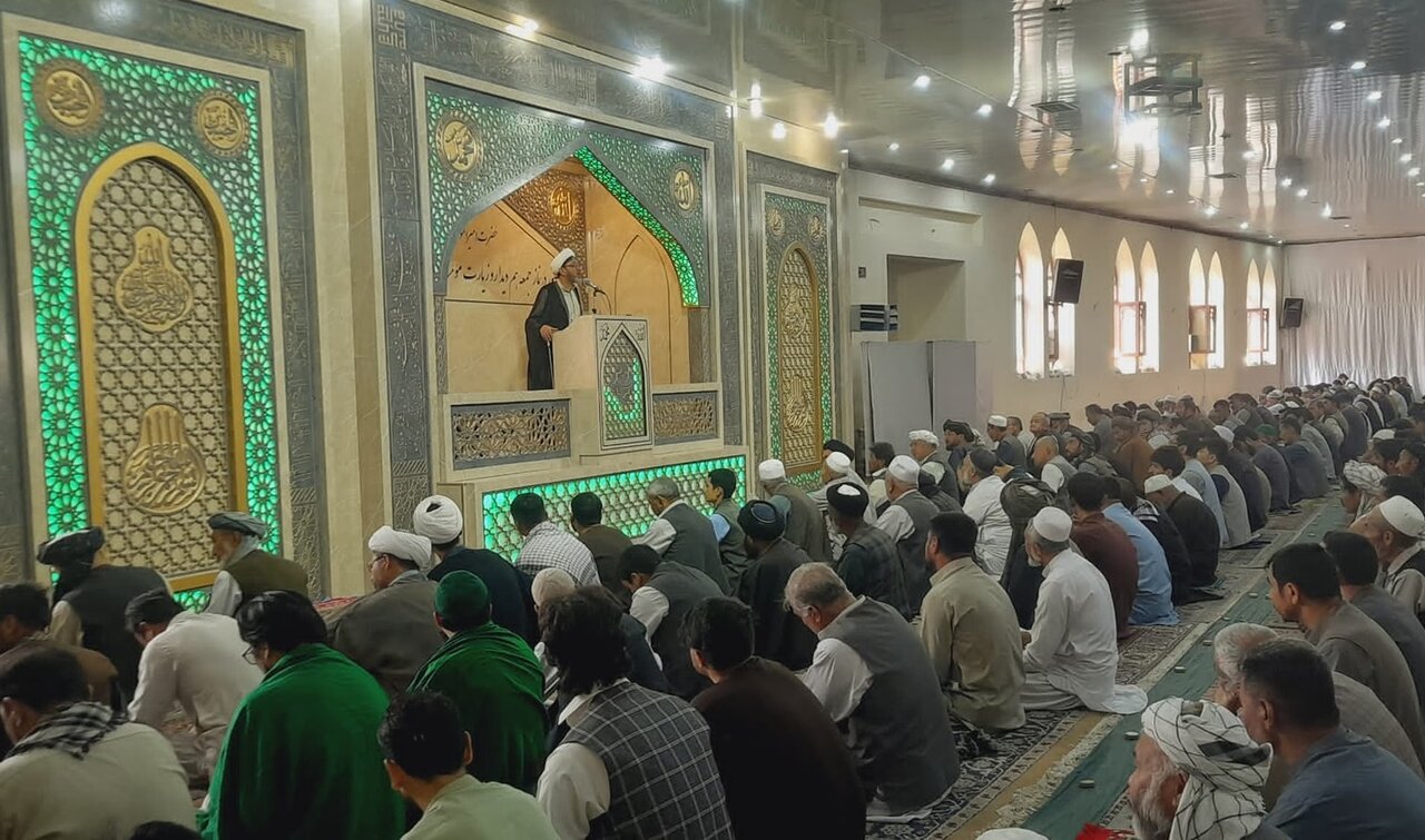 انتقاد امام جمعه شیعیان مزار شریف از ممنوعیت بزرگداشت روز معلم در هرات توسط طالبان