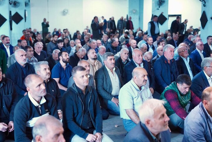 تقرير مصور/ إقامة صلاة الجمعة في مسجد الزينبية في إسطنبول التركية