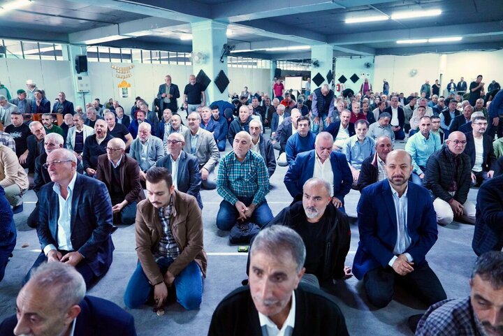 تقرير مصور/ إقامة صلاة الجمعة في مسجد الزينبية في إسطنبول التركية