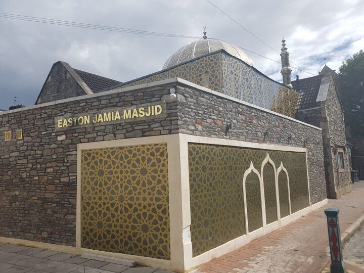 نامه‌ نفرت‌پراکنانه به یکی از مساجد انگلیس نگرانی‌جامعۀ محلی را برانگیخت