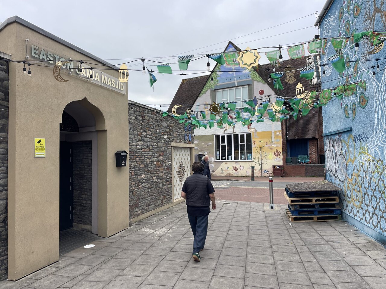 Islamophobia in UK: Bristol Mosque Leader Condemns Hate Letter as “Attack on City’s Soul”