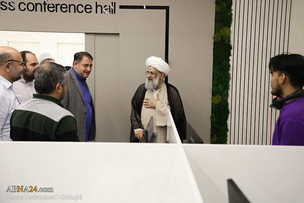 بازدید عضو مجلس خبرگان رهبری از خبرگزاری ابنا بازدید عضو مجلس خبرگان رهبری از خبرگزاری ابنا