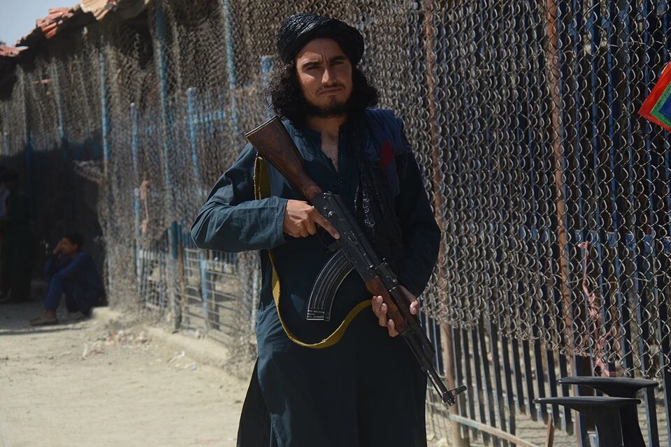 Новая война: Афганистан атаковал Пакистан по всей границе