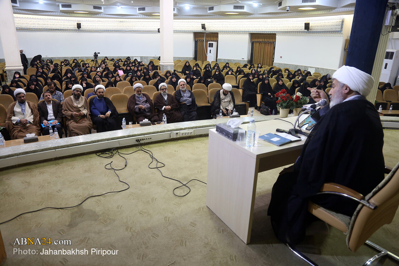 «منِ» نفسانی عامل سقوط است/ انقلاب اسلامی سفره انسانسازی برای بشریت است