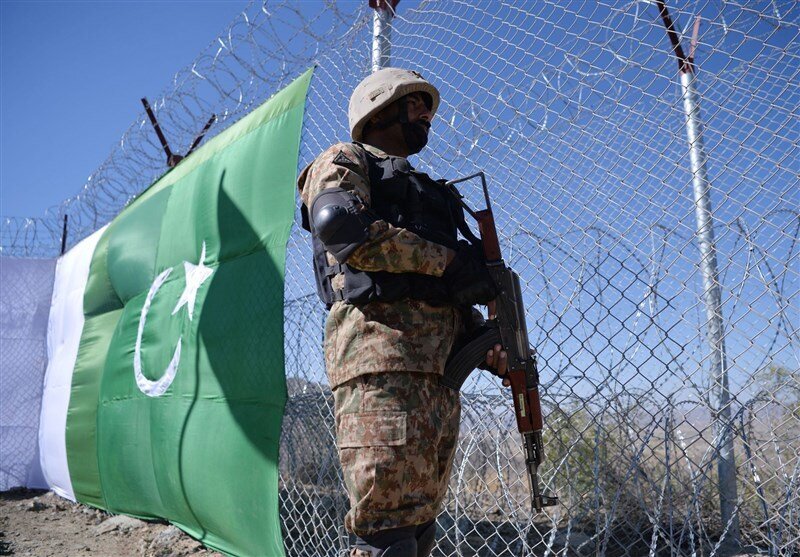 Artêşa Pakistanê: 23 leşkerên Pakistanî û 200 çekdarên Talîbanê hatine kuştin