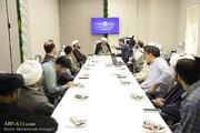 Informe fotográfico |  El miembro de la Asamblea de Expertos, **Ayatollah Beheshti**, realiza una visita oficial a la Agencia de Noticias Abná